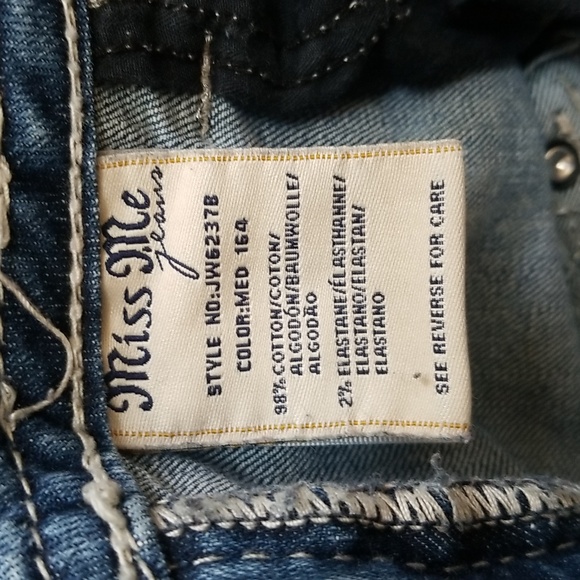 Miss Me Medium Wash Mid Rise Signature Bootcut Jeans. - Picture 7 of 16